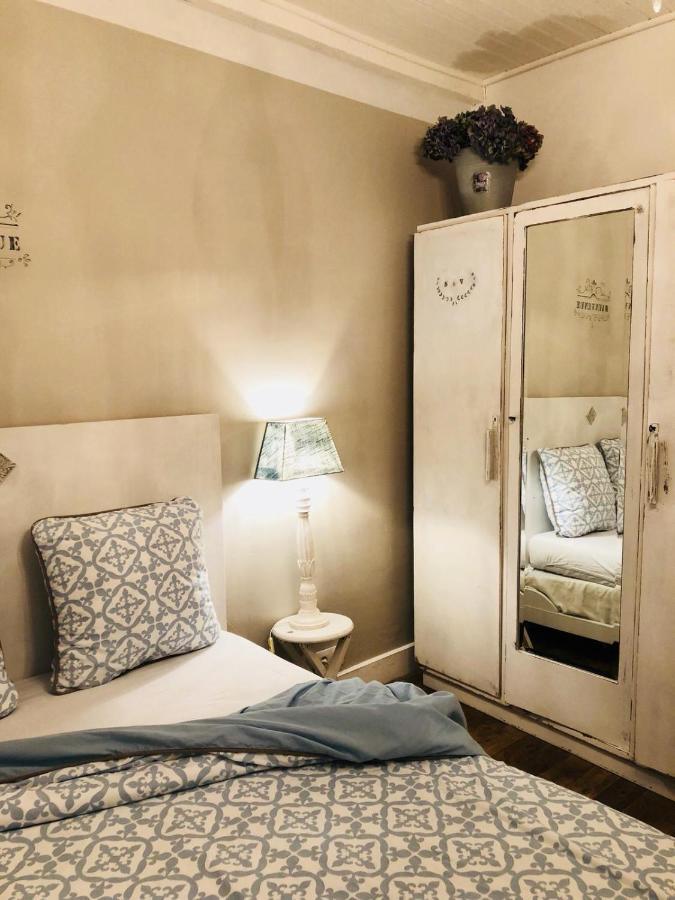 Chambre D'Hote Equestre Au Petit Bonheur Chateldon Exterior foto