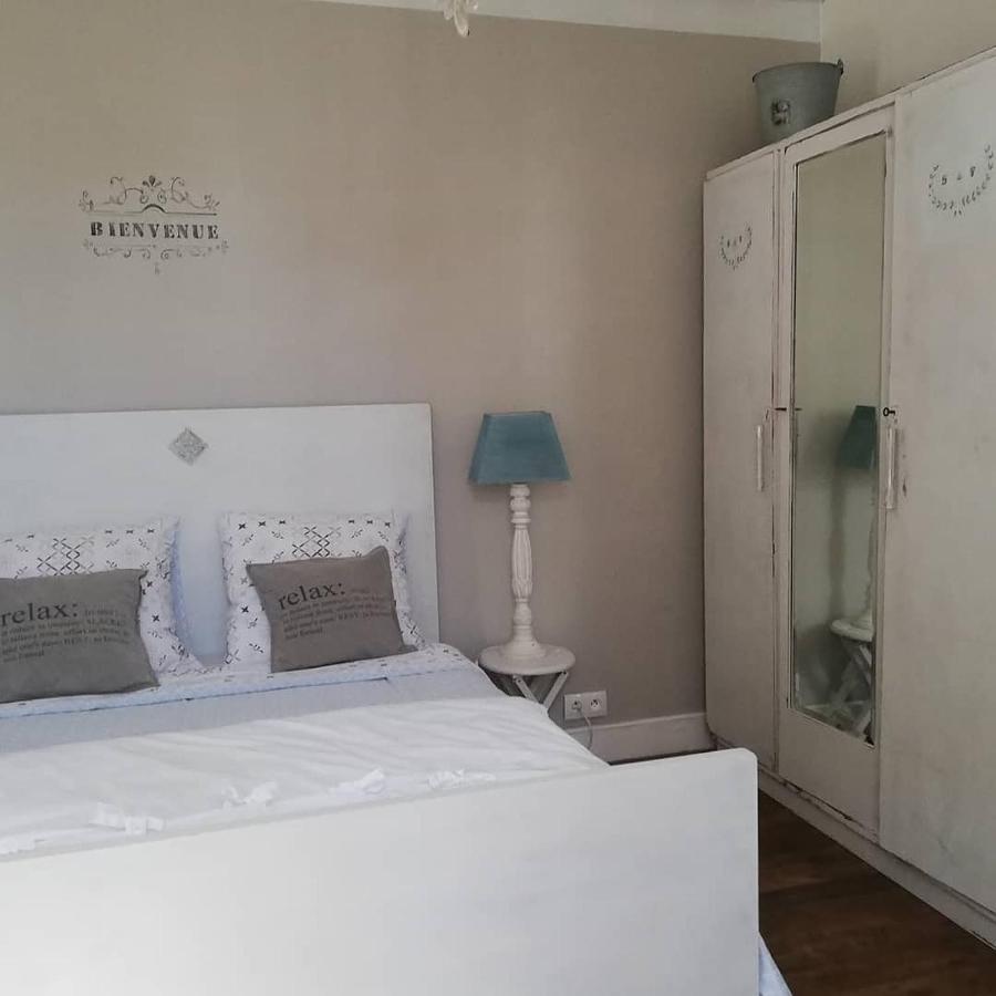 Chambre D'Hote Equestre Au Petit Bonheur Chateldon Exterior foto